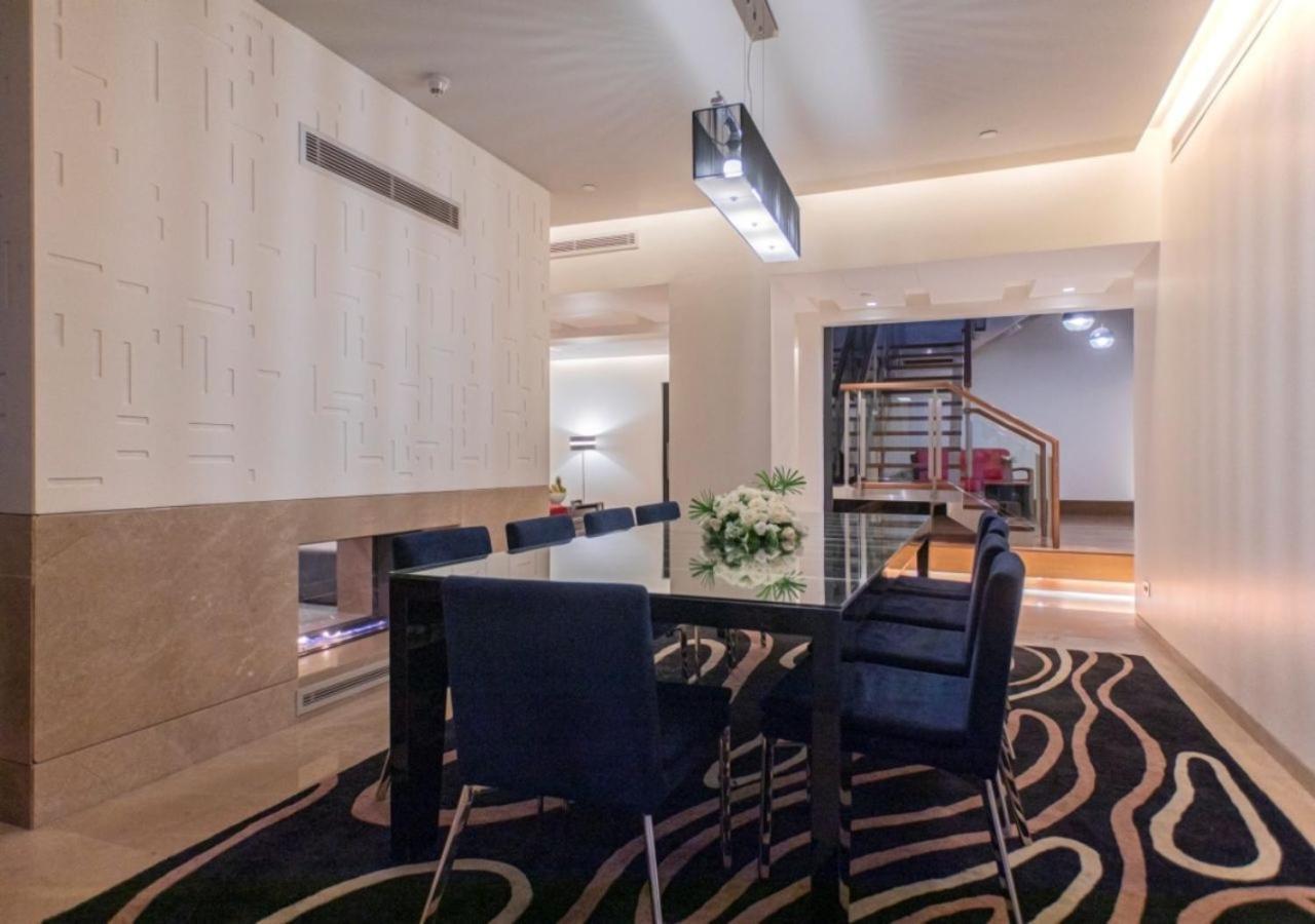 The Abdali Boulevard Hotel Ammán Exteriér fotografie A modern dining room